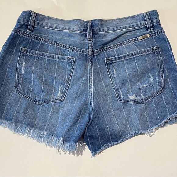 Kancan High Rise Distressed Fray Hem Denim Shorts Women's Size 11/29 - Picture 14 of 16